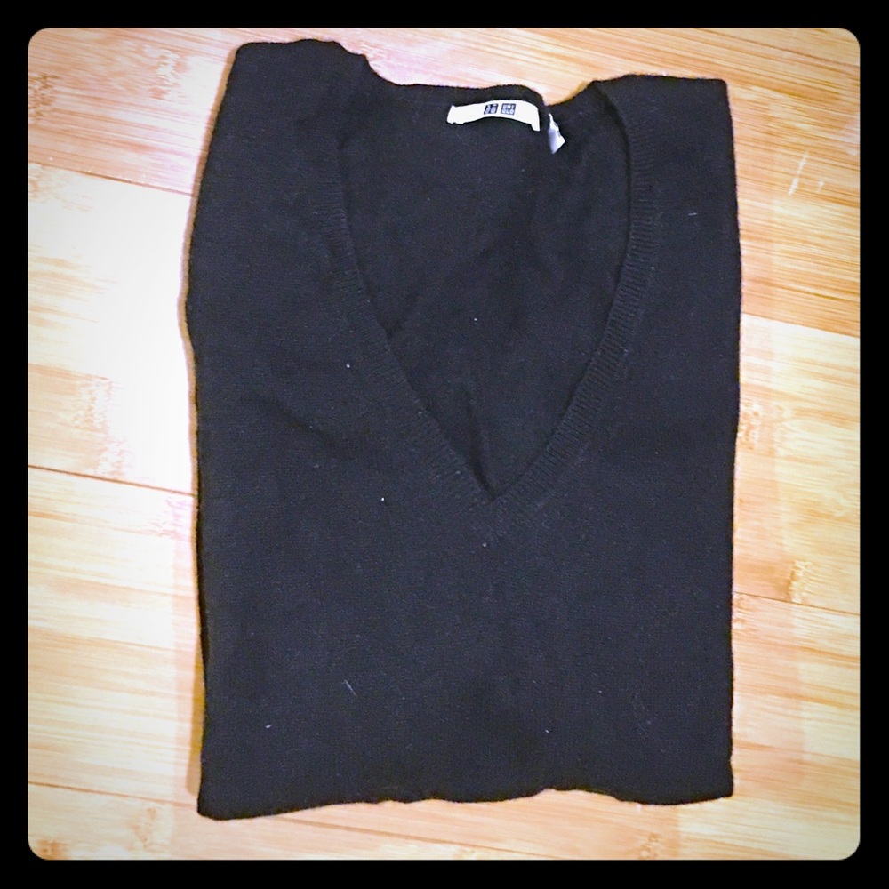 Basic black v neck sweater